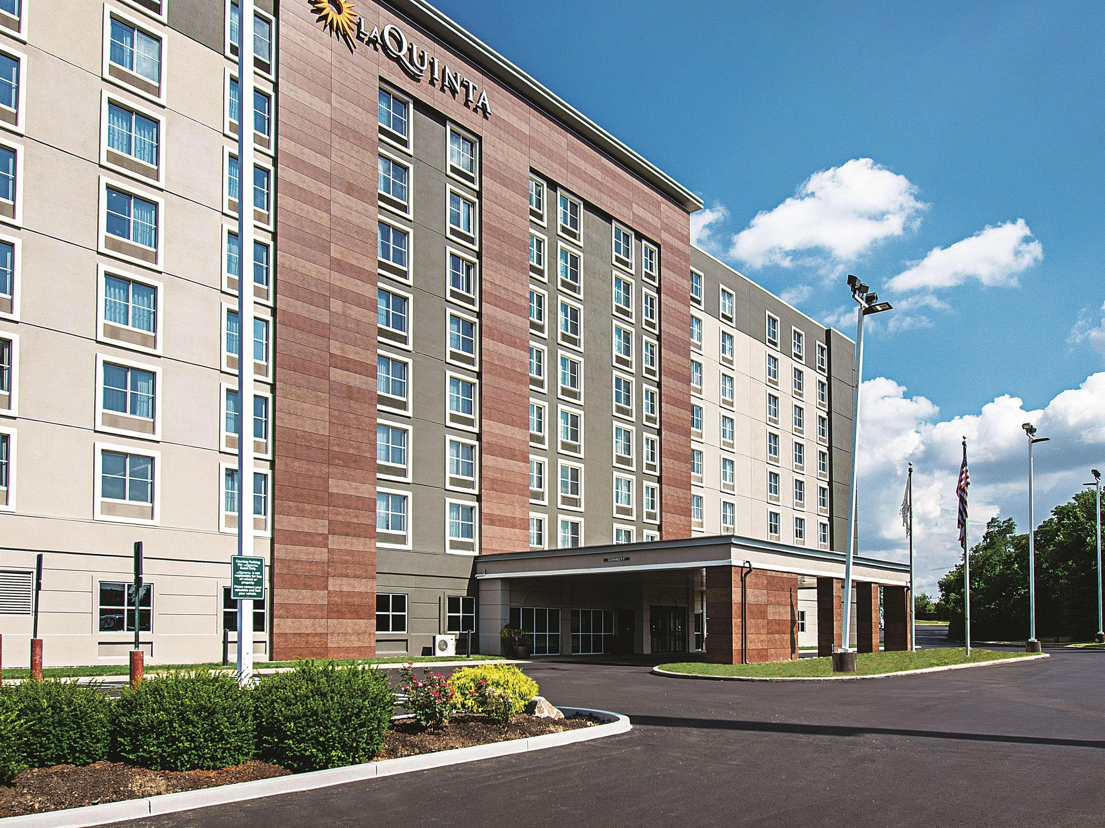 La Quinta By Wyndham Cincinnati Sharonville Bagian luar foto